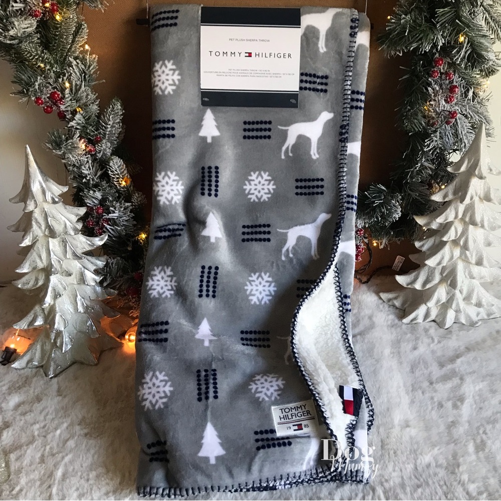 Tommy Hilfiger Dog Sherpa Pet Throw